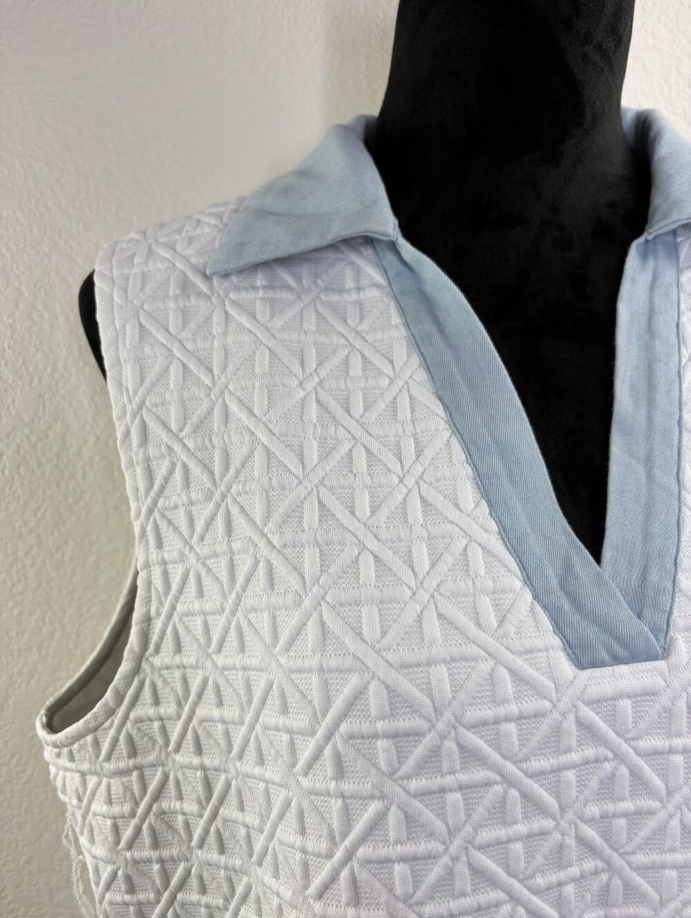 SSYS The Label Heidi white quilted sleeveless Ruffle Trim dress Large - Picture 4 of 14